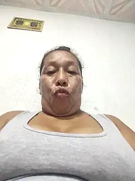 Naomi-Mature online show from 24, 4, 2026