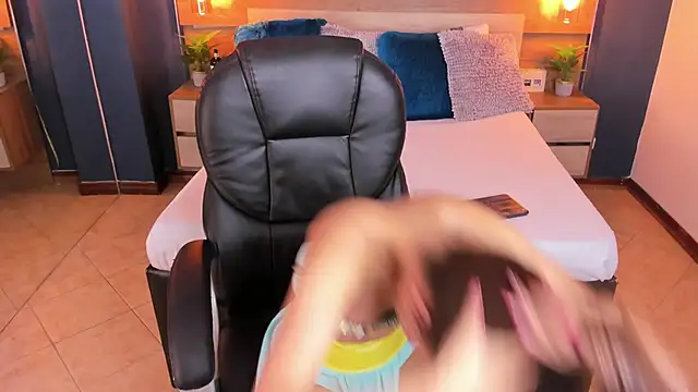 SusanAdams1 online show from 14, 1, 2026