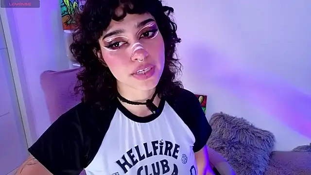 UvaMamacita online show from 11, 5, 2026