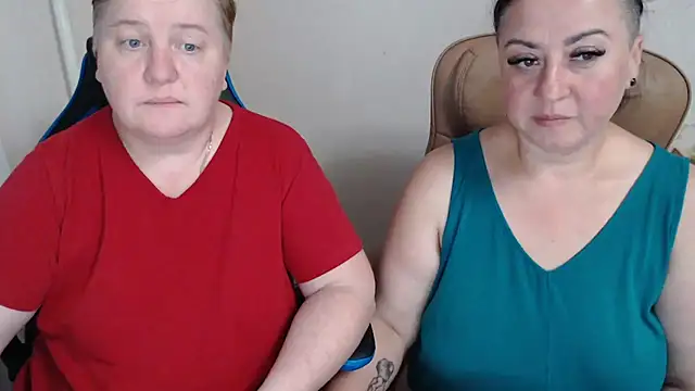 Snapshot of Bertie_Adeline chatting on 13, 9, 2025 Bertie Adeline online show from 13, 9, 2025