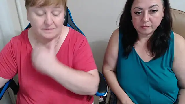 Snapshot of Bertie_Adeline chatting on 28, 9, 2025 Bertie Adeline online show from 28, 9, 2025