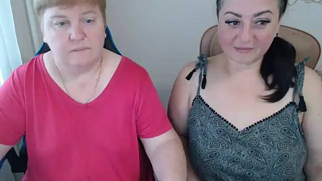 Snapshot of Bertie_Adeline chatting on 30, 9, 2025 Bertie Adeline online show from 30, 9, 2025
