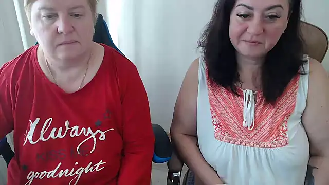 Snapshot of Bertie_Adeline chatting on 12, 10, 2025 Bertie Adeline online show from 12, 10, 2025