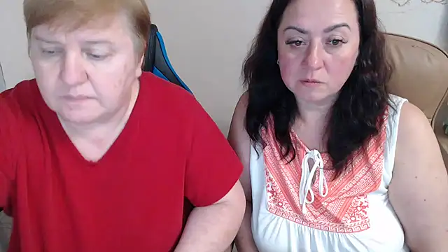 Snapshot of Bertie_Adeline chatting on 30, 10, 2025 Bertie Adeline online show from 30, 10, 2025