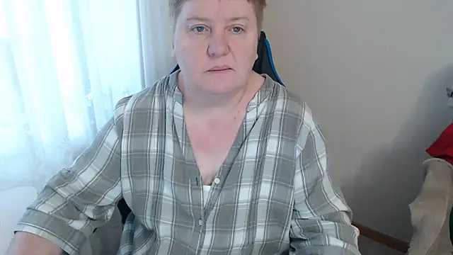 Snapshot of Bertie_Adeline chatting on 20, 11, 2025 Bertie Adeline online show from 20, 11, 2025