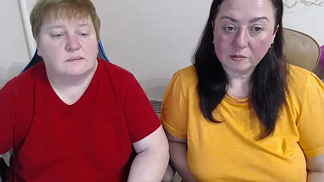 Snapshot of Bertie_Adeline chatting on 13, 1, 2026 Bertie Adeline online show from 13, 1, 2026