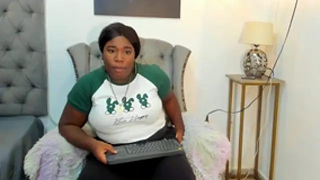 nahiroby ebony online show from 21, 11, 2025