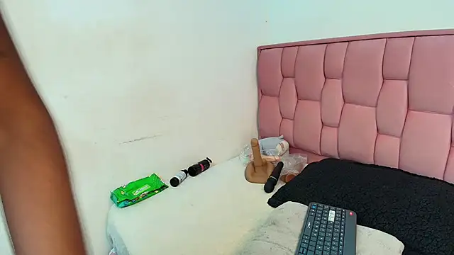 Snapshot of victoria_aphril chatting on 19, 2, 2026 victoria aphril online show from 19, 2, 2026