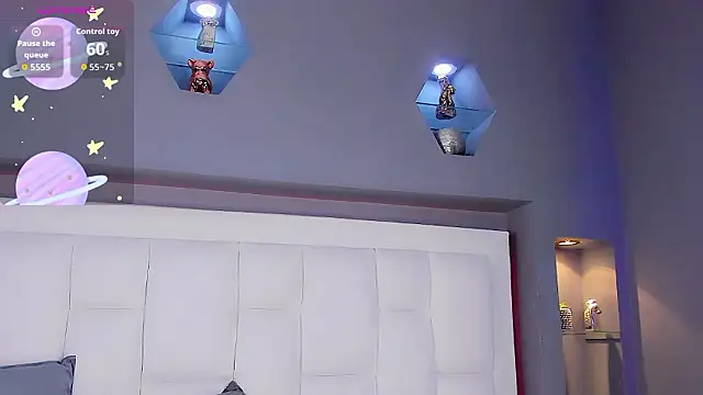 DaniielaV online show from 9, 3, 2026