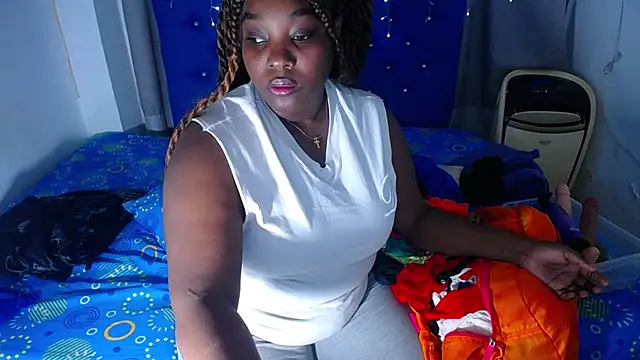 Snapshot of ebony_NeighborMoans chatting on 2, 12, 2025 ebony NeighborMoans online show from 2, 12, 2025