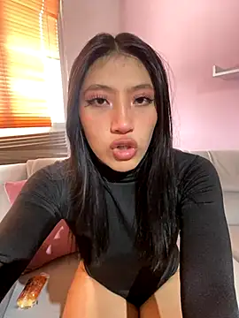 KloePink  online show from 13, 11, 2025