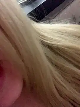 loiragoxtosinnha online show from 16, 11, 2025