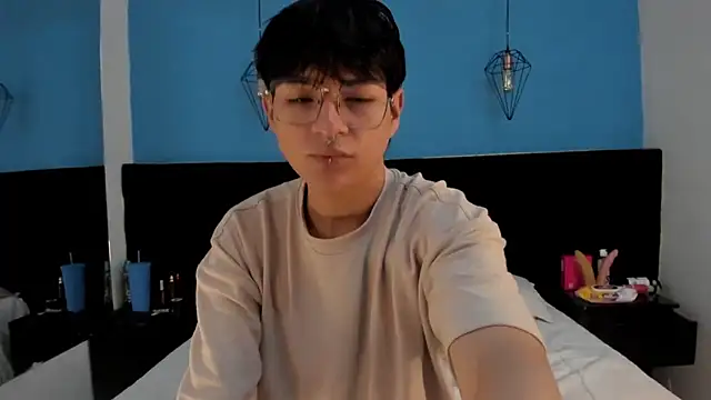 AleAurarashi online show from 28, 9, 2025