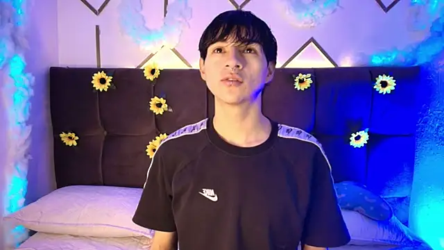 AleAurarashi online show from 27, 4, 2026