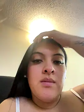 Snapshot of marianm29 chatting on 28, 11, 2025 marianm29 online show from 28, 11, 2025