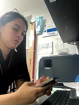 Snapshot of marianm29 chatting on 8, 1, 2026 marianm29 online show from 8, 1, 2026