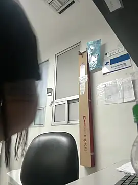 Snapshot of marianm29 chatting on 8, 3, 2026 marianm29 online show from 8, 3, 2026