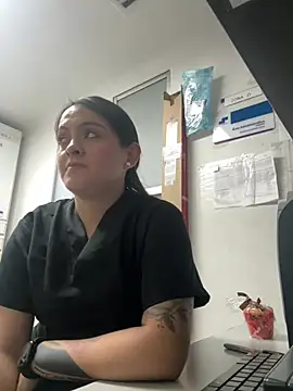 Snapshot of marianm29 chatting on 8, 3, 2026 marianm29 online show from 8, 3, 2026