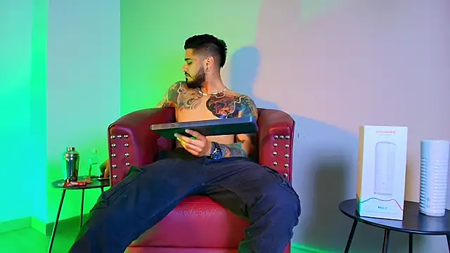 Snapshot of amodeus_bael_ chatting on 12, 9, 2025 amodeus bael online show from 12, 9, 2025