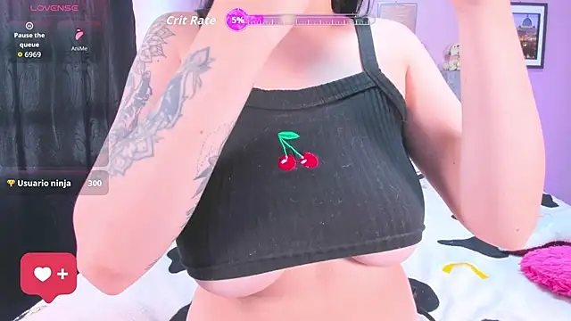 Snapshot of sarmoon chatting on 13, 10, 2025 sarmoon online show from 13, 10, 2025