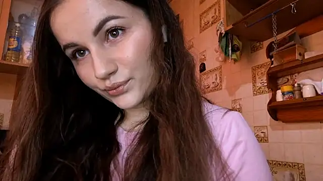 DierdreCousineau online show from 26, 10, 2025