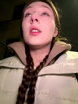 FroggyAnna online show from 19, 12, 2025