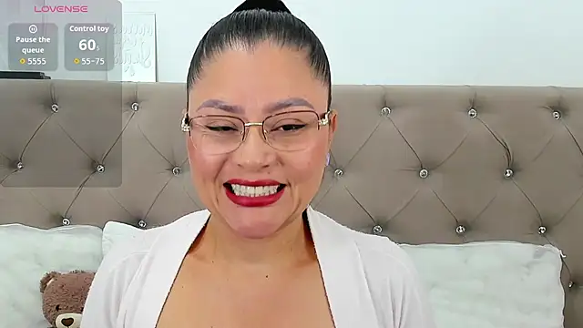 Isbettyche online show from 30, 9, 2025