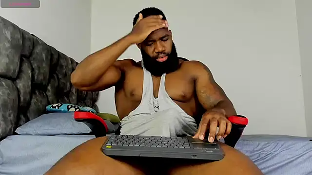Snapshot of james_musclebbc chatting on 27, 5, 2026 james musclebbc online show from 27, 5, 2026