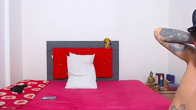 miawhithee online show from 15, 10, 2025