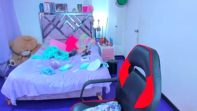 Snapshot of Luna_Analya chatting on 1, 5, 2026 Luna Analya online show from 1, 5, 2026