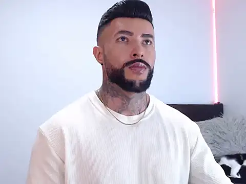 andrea de lucaa online show from 19, 9, 2025