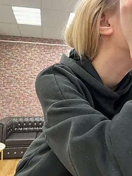 CaitlinSugar online show from 4, 11, 2025