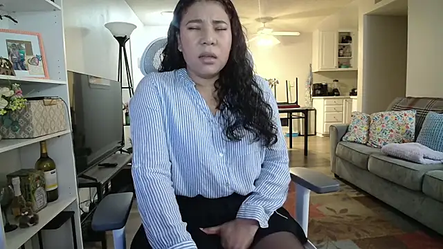 SHEILYN  online show from 7, 10, 2025