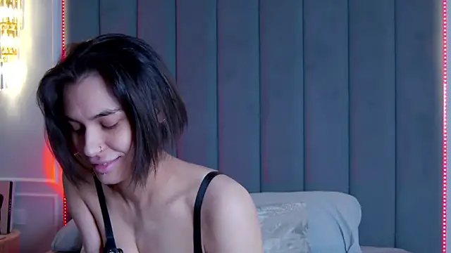 Snapshot of VioletAsh chatting on 3, 2, 2026 VioletAsh online show from 3, 2, 2026