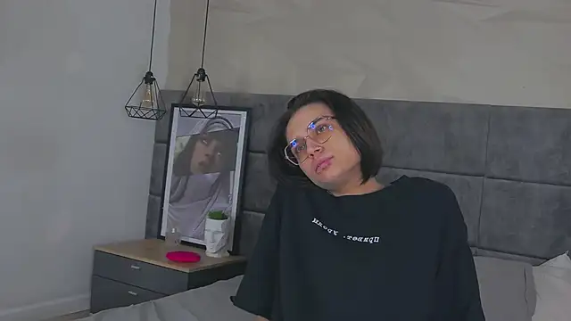 VioletAsh online show from 25, 4, 2026