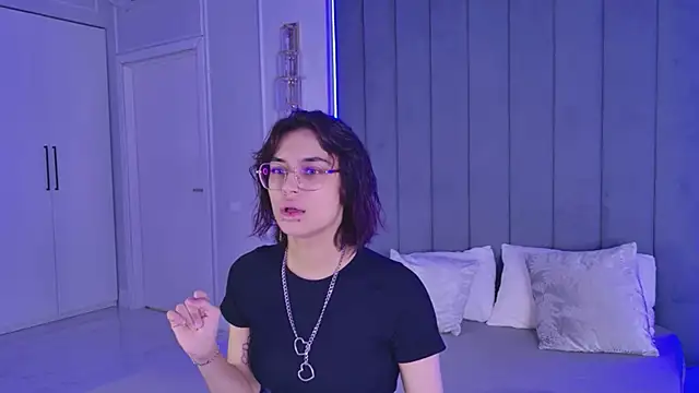 VioletAsh online show from 11, 6, 2026