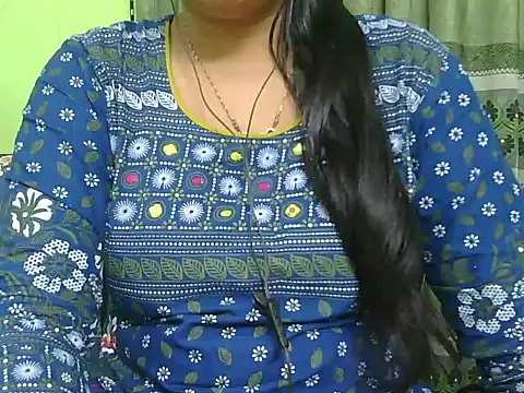 Snapshot of fairy_queen07 chatting on 27, 4, 2026 fairy queen07 online show from 27, 4, 2026