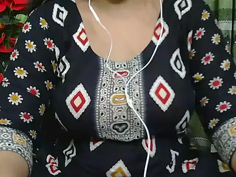 Snapshot of fairy_queen07 chatting on 21, 5, 2026 fairy queen07 online show from 21, 5, 2026