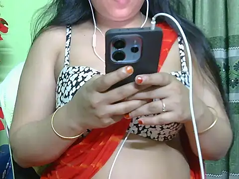 Snapshot of fairy_queen07 chatting on 27, 5, 2026 fairy queen07 online show from 27, 5, 2026