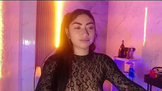 Sophia tf online show from 25, 4, 2026