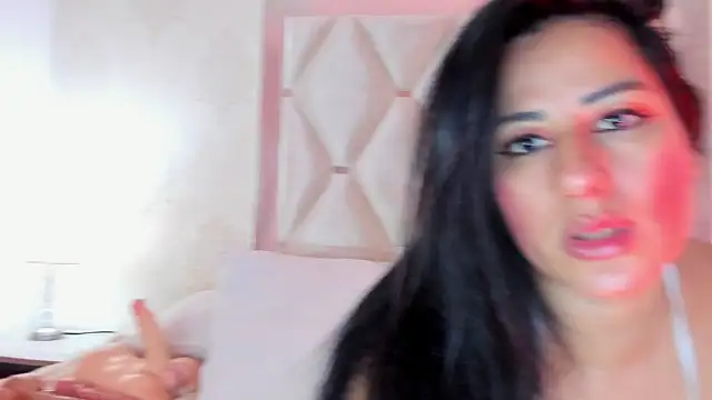 SeleneCarter online show from 19, 7, 2026