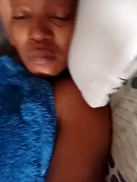 SweetPortableAmber online show from 23, 4, 2026