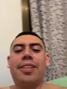 Snapshot of davidxxx099 chatting on 20, 12, 2025 davidxxx099 online show from 20, 12, 2025