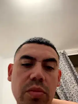 Snapshot of davidxxx099 chatting on 18, 1, 2026 davidxxx099 online show from 18, 1, 2026