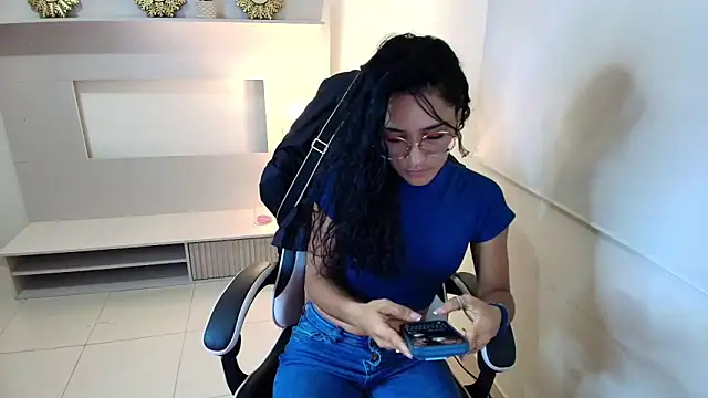 Snapshot of princequinn_ chatting on 27, 5, 2026 princequinn online show from 27, 5, 2026