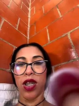 Snapshot of Emma__cumlovee chatting on 22, 11, 2025 Emma cumlovee online show from 22, 11, 2025