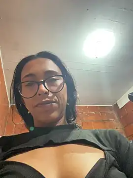 Emma  cumlovee online show from 22, 6, 2026