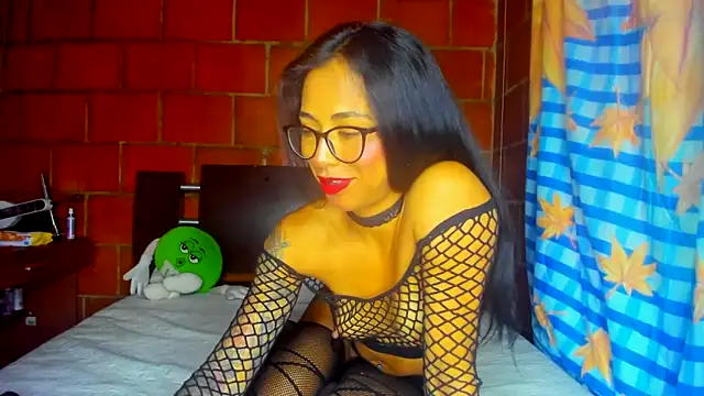 Emma  cumlovee online show from 1, 7, 2026