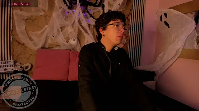 Desire Ecstasy online show from 25, 10, 2025