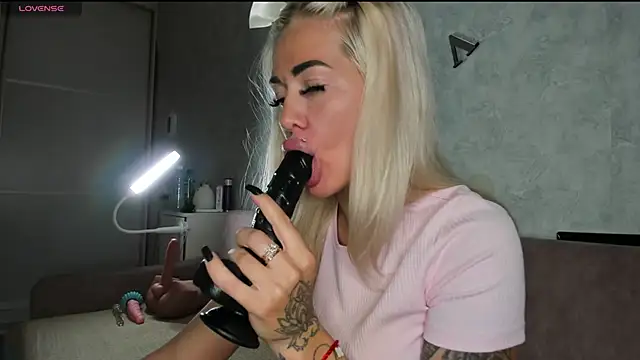 Kira Key online show from 14, 6, 2026